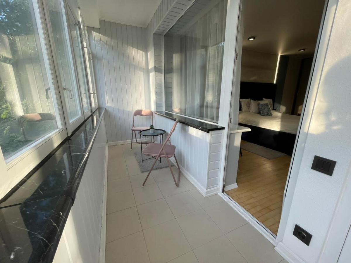 Citadel Vip Apartment Lviv Bagian luar foto