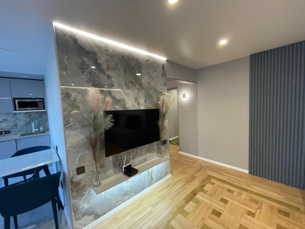 Citadel Vip Apartment Lviv Bagian luar foto